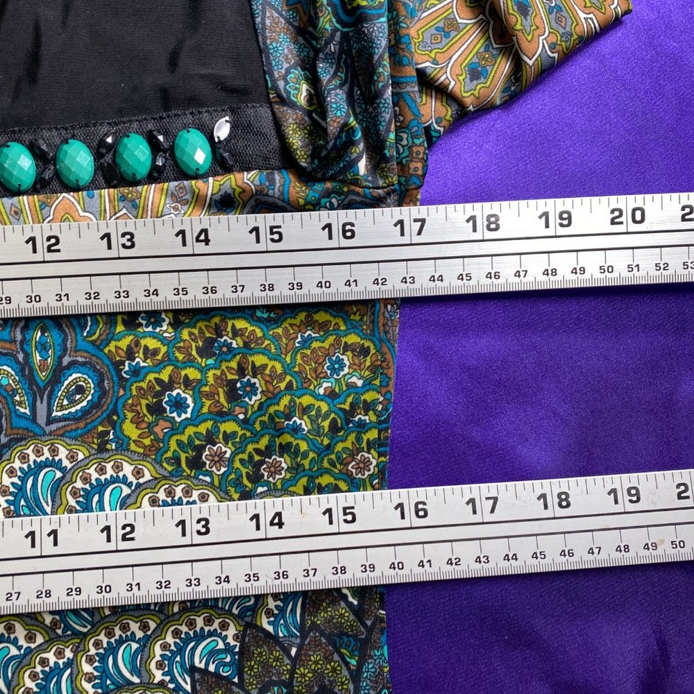 π Gemstones & Peacock Design 70s Style Dress - Picture 6 of 14